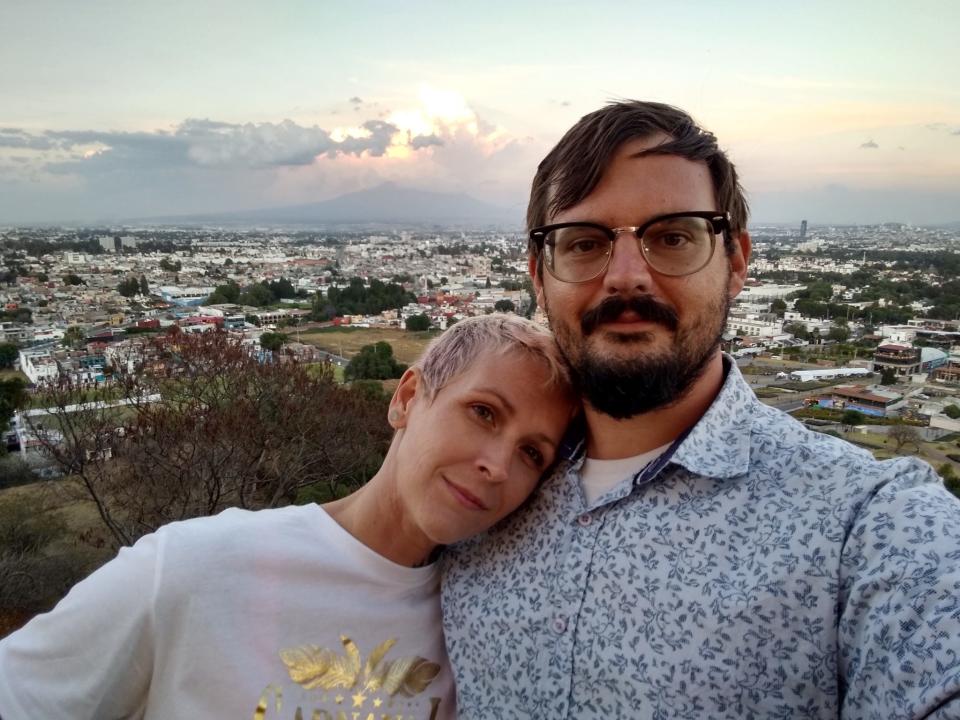 Dani und Evan Benton in Cholula Puebla, Mexiko. - Copyright: Dani and Evan Benton