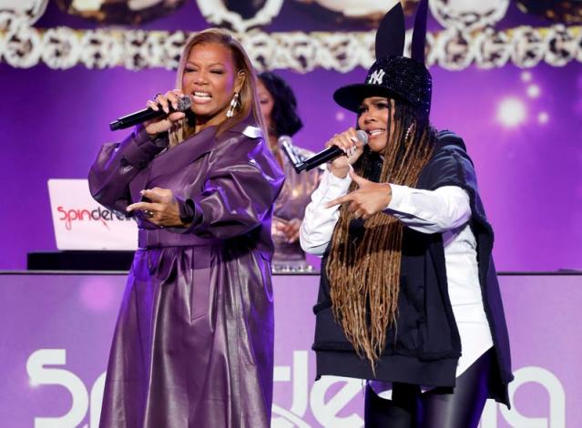 Queen And King High-Res Stock Photo - Getty Images