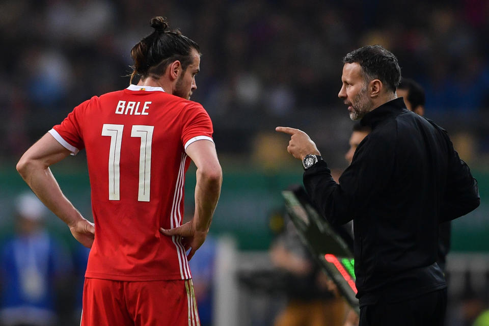 Giggs has some advice for Bale…and it involves his car