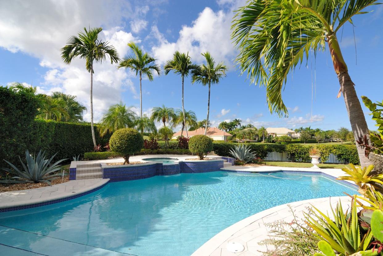 luxury pool, florida