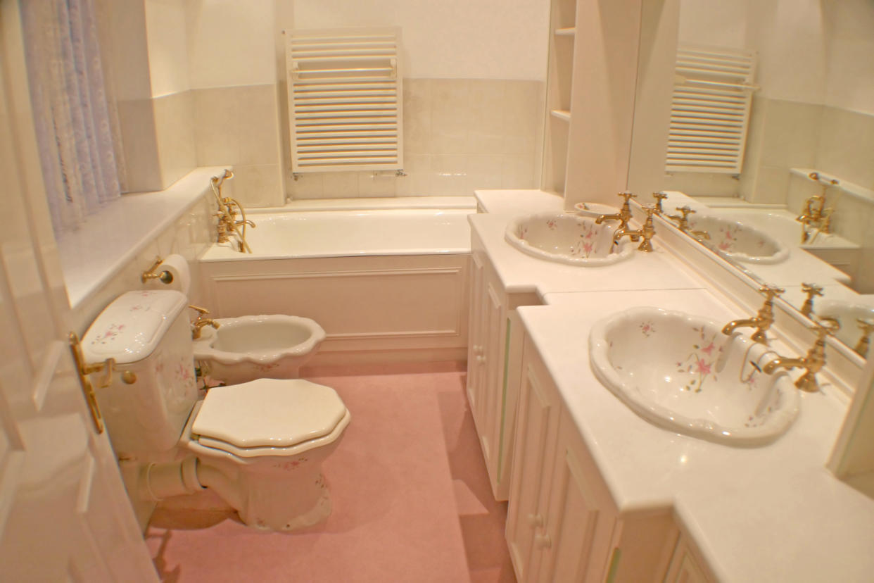 Carpeted bathrooms were very popular in years gone by, but now people think they are unhygienic. [Photo: Getty]