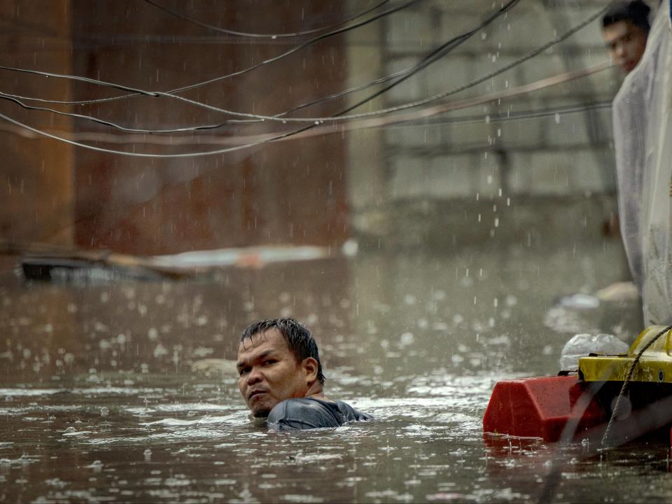 Floodwaters in Manila (Getty Images)