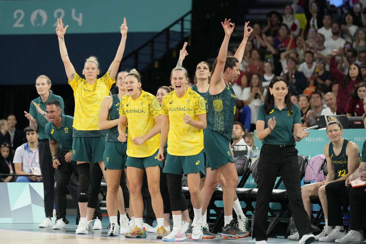 Ezi Magbegor scores 30 points and Australia wins Olympic bronze in women’s basketball, defeating Belgium 85-81