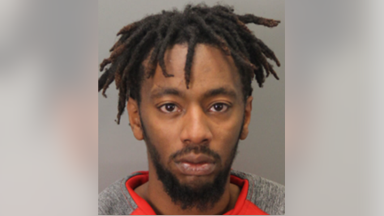 <div>Alante Partlow, 29, of Northeast D.C. Photo via Metropolitan Police Department</div>