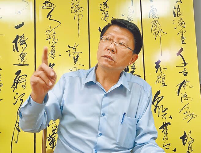 面對民調落後，國民黨台南市長參選人謝龍介依然信心十足。（洪榮志攝）