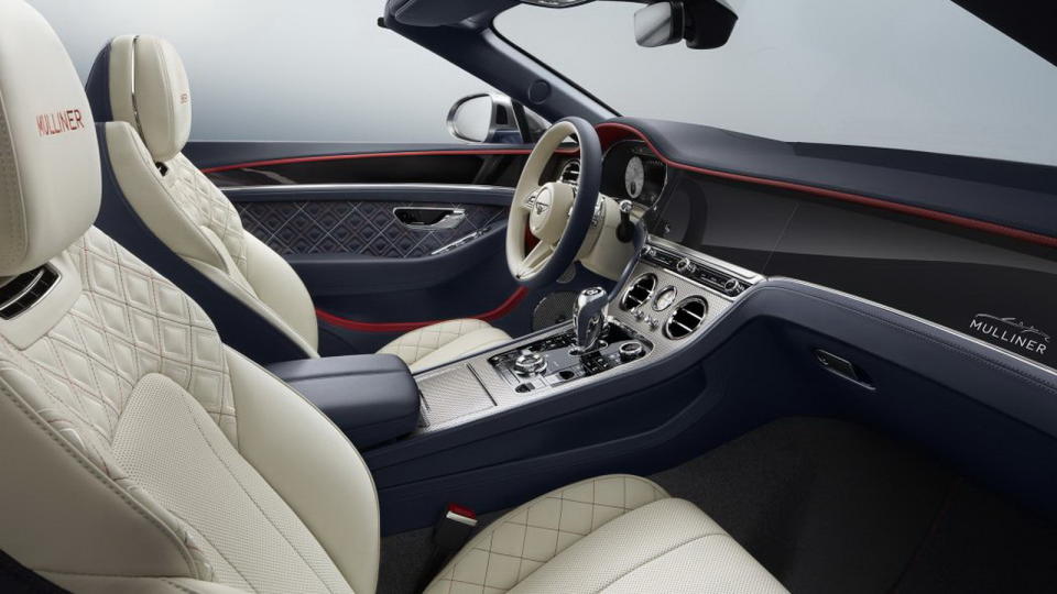 圖／Bentley Continental GT Mulliner Convertible在座位與車門的內飾細節導入「鑽中鑽」縫製技術，整個縫製過程長達18個月。