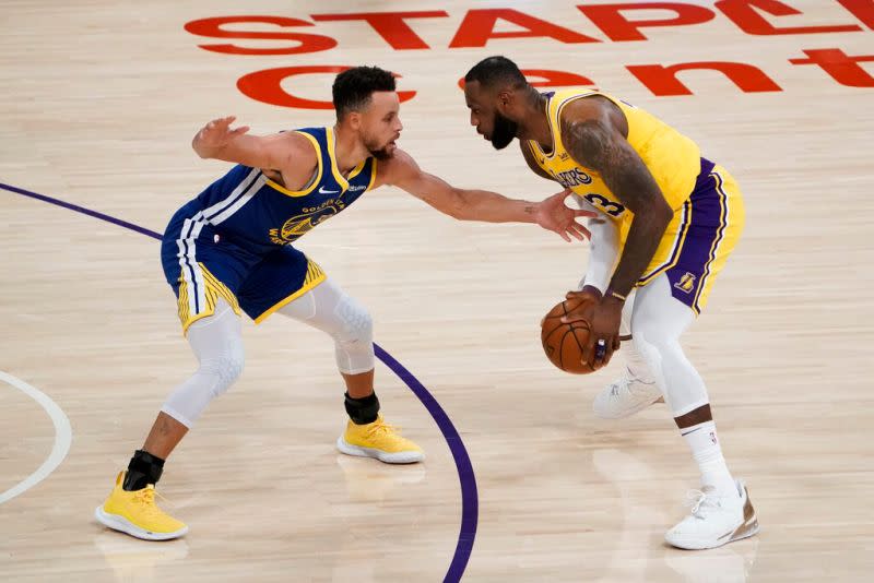 ▲Stephen Curry將和「詹皇」LeBron James在季後賽進行生涯的第5次交手。（圖／美聯社／達志影像）