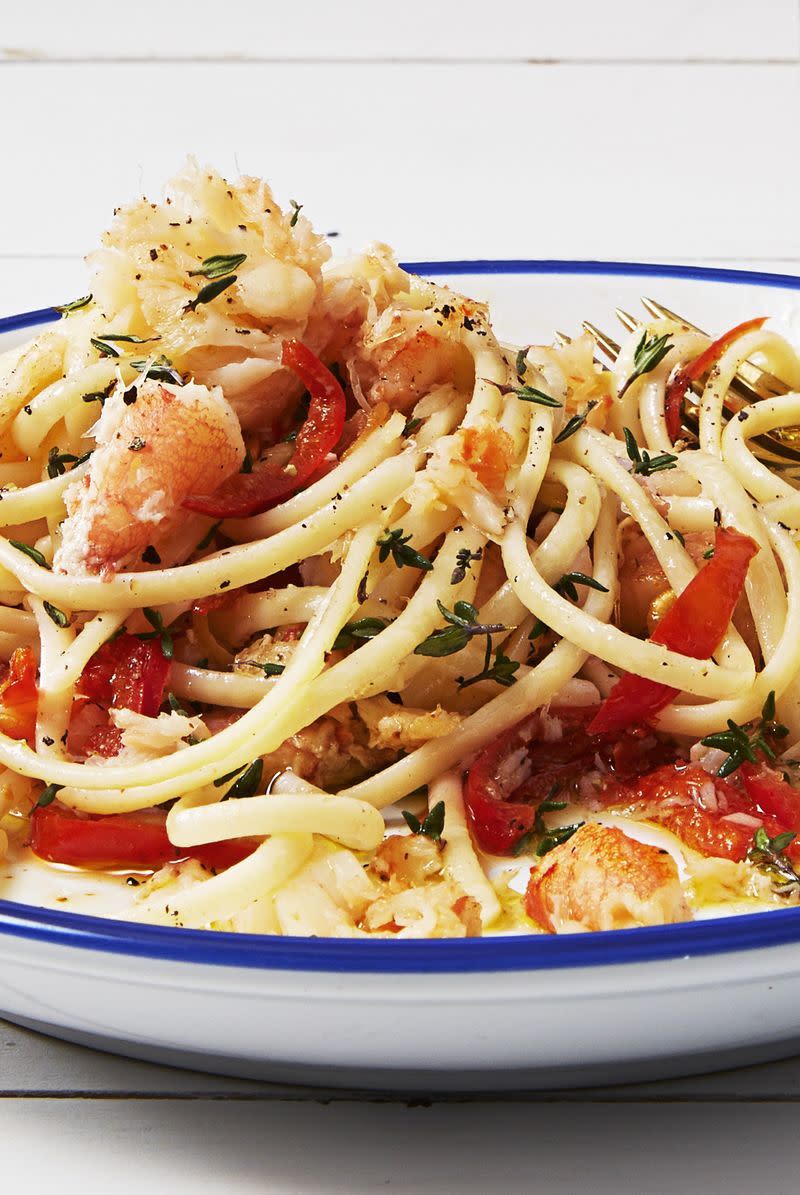 <p>This zesty <a href="https://www.delish.com/uk/cooking/recipes/a30684940/seafood-pasta-recipe/" rel="nofollow noopener" target="_blank" data-ylk="slk:seafood pasta;elm:context_link;itc:0;sec:content-canvas" class="link ">seafood pasta</a> makes a perfect weekday dinner.</p><p>Get the <a href="http://www.delish.com/uk/cooking/recipes/a32979035/lemony-crab-linguine-recipe/" rel="nofollow noopener" target="_blank" data-ylk="slk:Lemony Crab Linguine;elm:context_link;itc:0;sec:content-canvas" class="link ">Lemony Crab Linguine</a> recipe.</p>