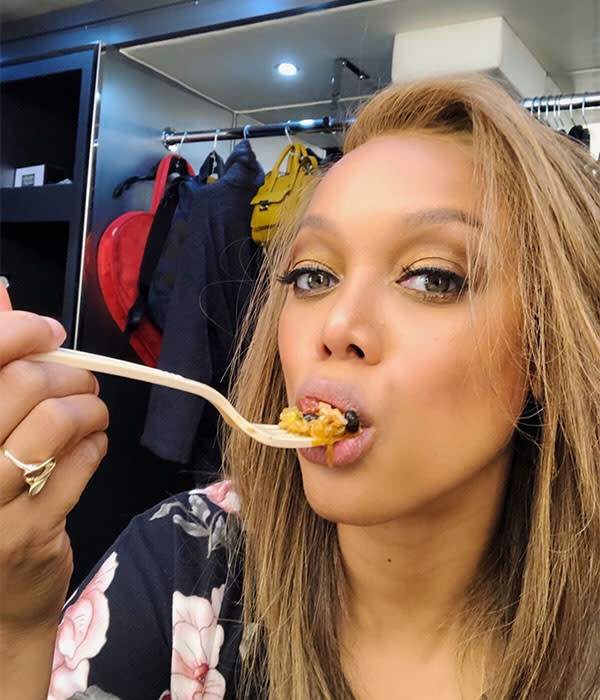 tyra-banks-eating- pretty