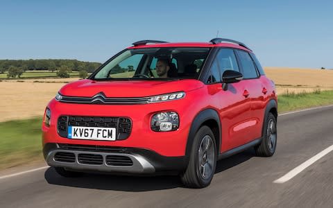 2017 Citroen C3 Aircross driving front 