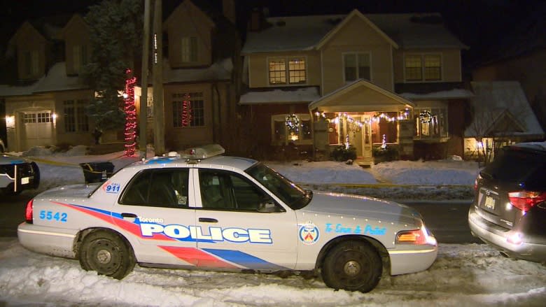 Teen rushed to hospital after east-end stabbing