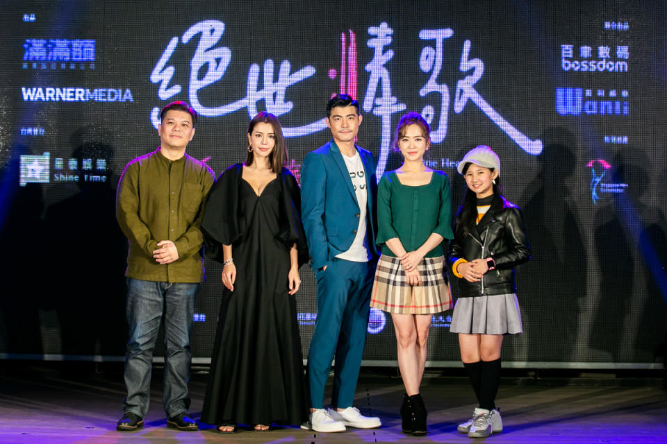 王國燊導演、李毓芬、王柏傑、楊千霈和莊晴晴。（圖／滿滿額娛樂提供）