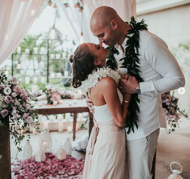 <p><span>While it looked like singer and actress Jana Kramer and her husband, NFL player Mike Caussin, were headed for splitsville, the duo chose instead to regroup, repair, and rekindle. Revealing a picture from their vow renewal in December, Kramer shared with Instagram that 2017 was a rough year that broke her heart. “I have NO clue what 2018 has in store for me but I’ve never been more ready to live day by day and enjoy each day as it comes at me. Here’s to always believing in love and fighting for it,” she wrote, adding, “2018, I’m ready for you!” </span><span>(Photo:<a rel="nofollow noopener" href="https://www.instagram.com/p/BdYF6QuHaoe/?hl=en&taken-by=kramergirl" target="_blank" data-ylk="slk:Jana Kramer via Instagram;elm:context_link;itc:0;sec:content-canvas" class="link "> Jana Kramer via Instagram</a>)</span> </p>