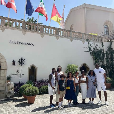 <p>magicjohnson/Instagram</p> Magic Johnson and His Family