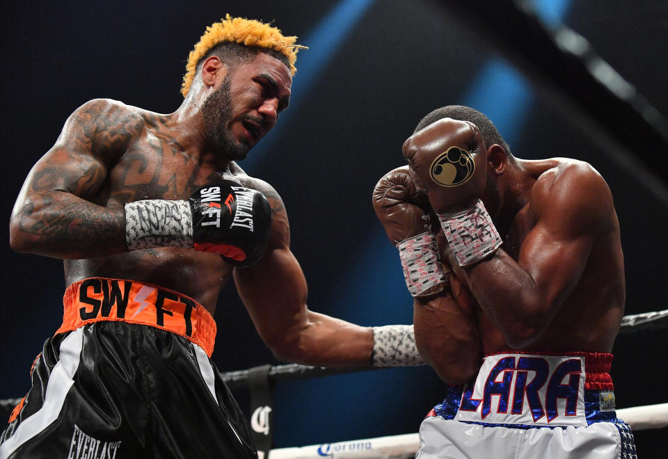 Jarrett Hurd (R) throws a left at Erislandy Lara during their WBA/IBF junior middleweight unification title fight at The Joint inside the Hard Rock Hotel & Casino on April 7, 2018 in Las Vegas, Nevada. Hurd won by split decision. (Getty Images)