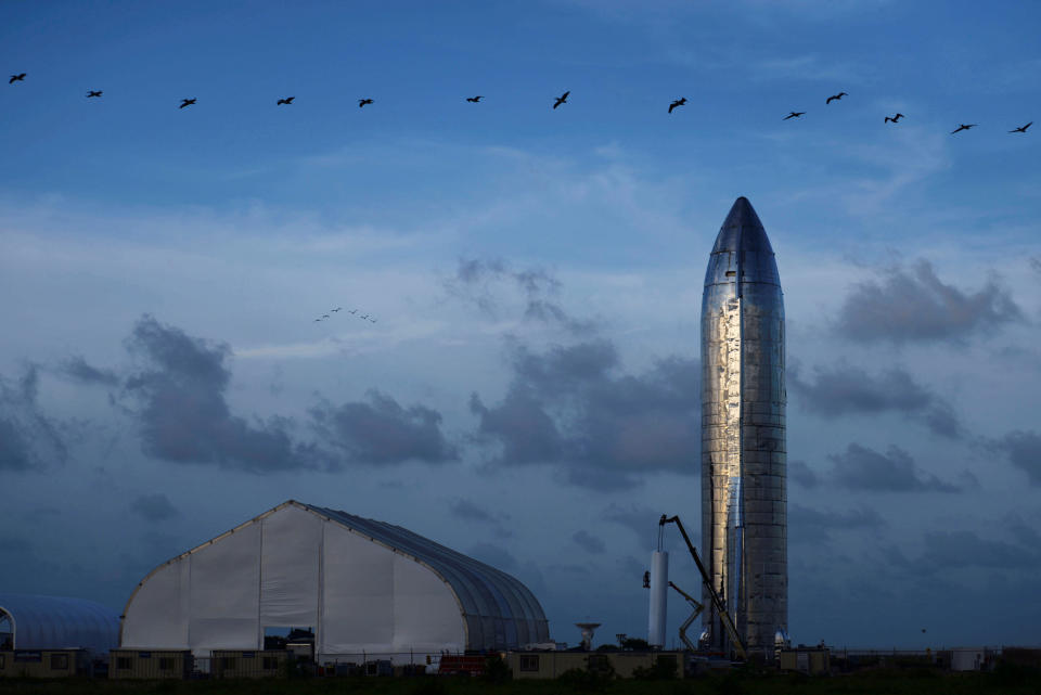 A prototype of SpaceX's Starship spacecraft is seen before SpaceX's Elon Musk gives an update on the company's Mars rocket Starship in Boca Chica, Texas U.S. September 28, 2019. REUTERS/Callaghan O'Hare     TPX IMAGES OF THE DAY