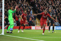 <p>La joie de Daniel Sturridge ! D’habitude remplaçant, l’attaquant fête son but, marqué d’une tête rageuse à bout portant. (crédit Getty) </p>