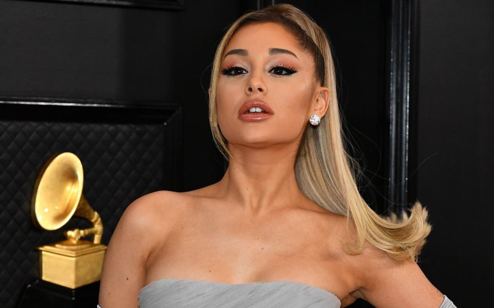 <p>Früher war ihr Fashion-Vorbild Audrey Hepburn, inzwischen ist Ariana Grande nicht nur ein berühmter Popstar, sondern selbst eine Style-Ikone. Und attraktiv noch dazu: Sie belegt mit einem Wert von 91,81 Prozent Platz fünf. (Bild: Amy Sussman/Getty Images)</p> 