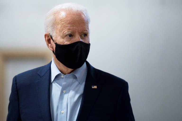 Joe Biden dans un centre de formation de carpentiers à Hermantown (Minnesota) le 18 septembre 2020
 - JIM WATSON © 2019 AFP