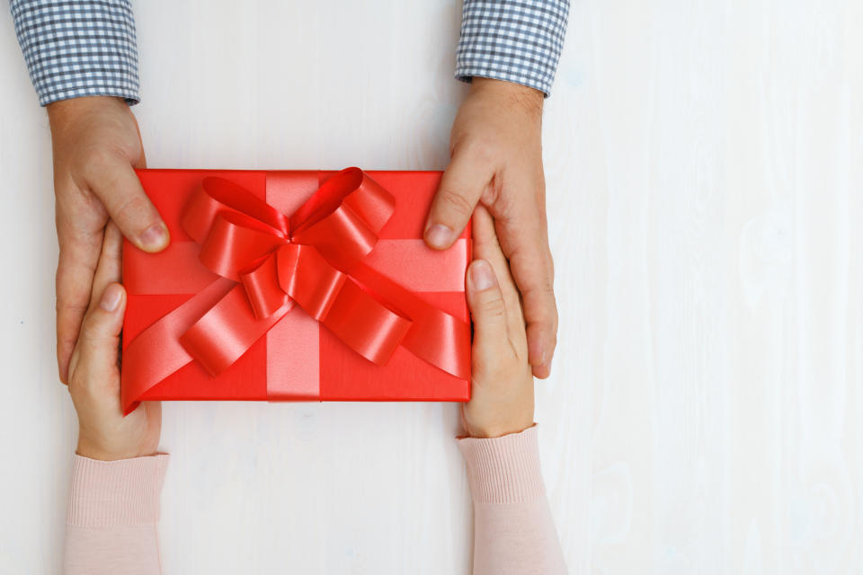 Un cadeau à l'épreuve du temps pour la Saint-Valentin (Photo : Getty)