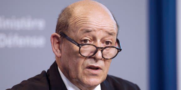 Le ministre des Affaires étrangères, Jean-Yves Le Drian - -