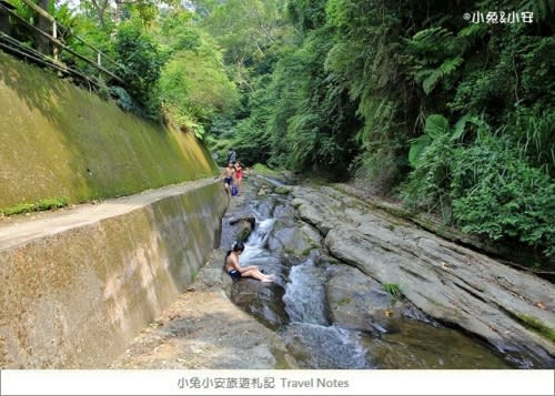 『苗栗』暑假夏日溪畔玩水趣～卓蘭岩川森林園區。