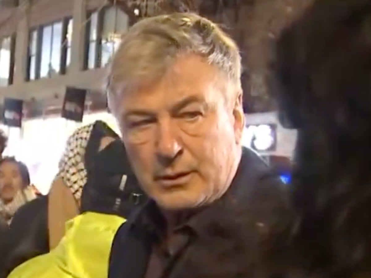 Alec Baldwin was taunted by protesters over fatal ‘Rust’ shooting (X)