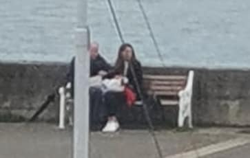 William and Kate enjoyed the lunchtime treat on a bench at the harbour. (Irene Bett)