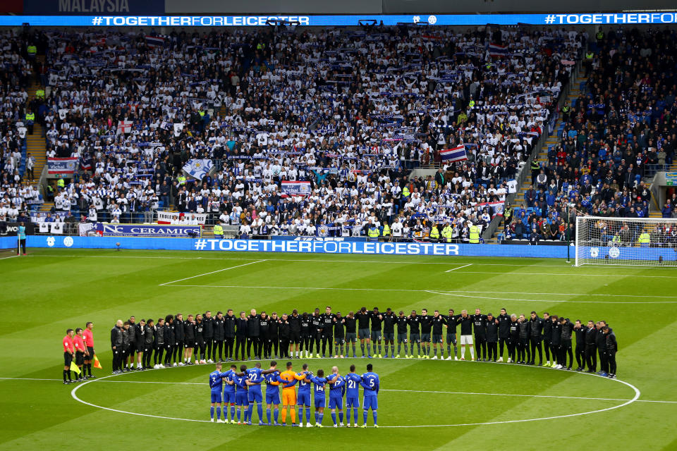 Leicester City and Cardiff City held a minute of silence before Saturday’s game to honor late Leicester owner Vichai Srivaddhanaprabha. (Getty)