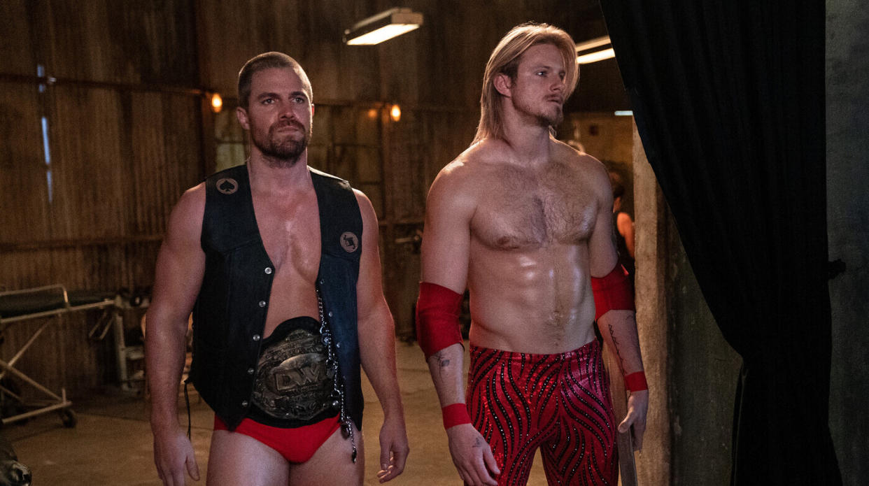  Stephen Amell and Alexander Ludwig in Starz's Heels 