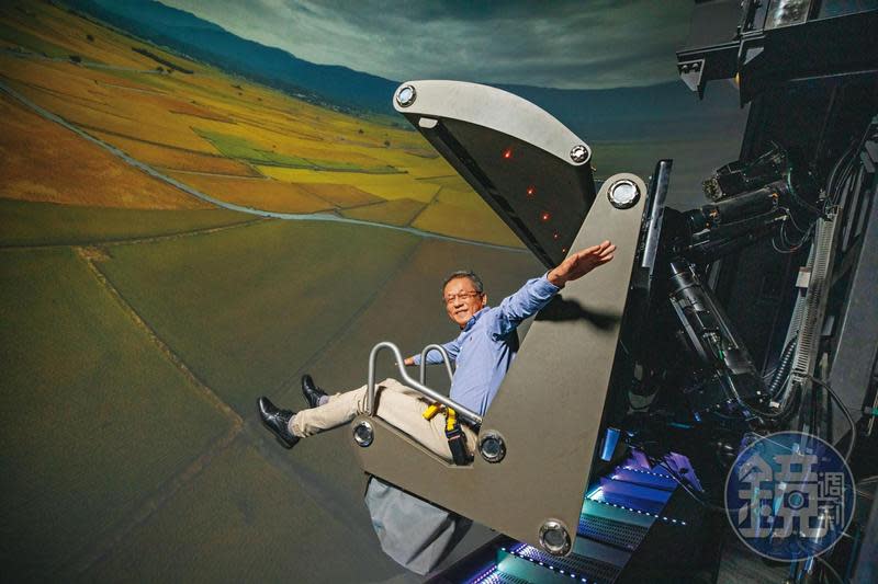 歐陽志宏21年前創立智崴，靠「飛越台灣」5D飛行劇院一戰成名，囊括全球9成大型飛行劇院與體感遊樂設備市占。
