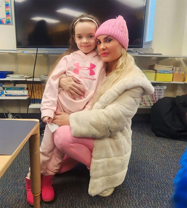 Coco Austin Matching With Daughter: Pics Of Cutest Mommy & Me Looks –  Hollywood Life