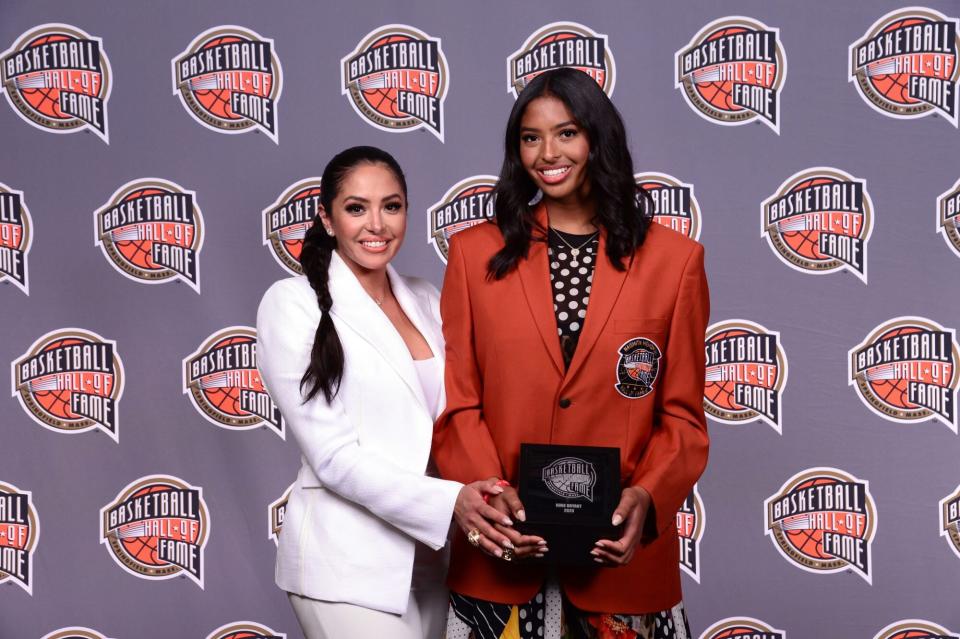 Natalia and Vanessa Bryant Hall of Fame Induction