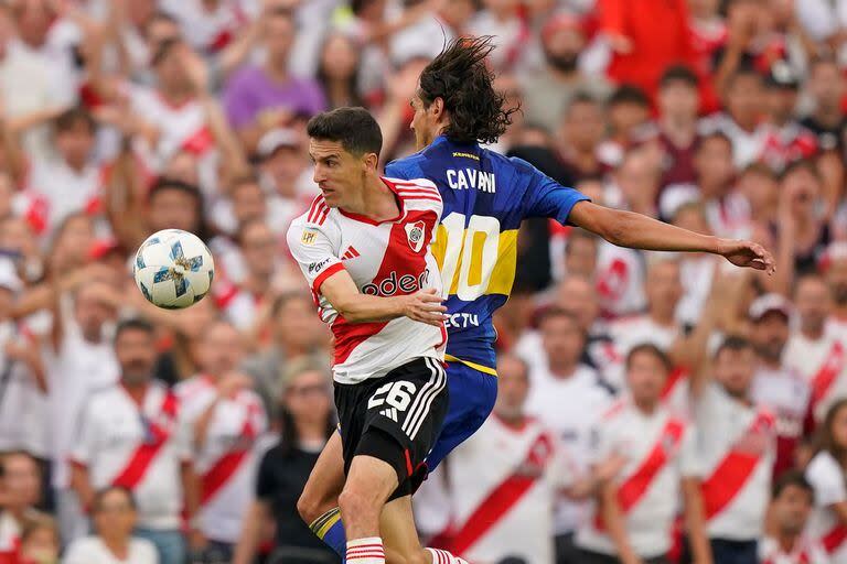 Escena del partido que disputan River Plate y Boca Juniors.