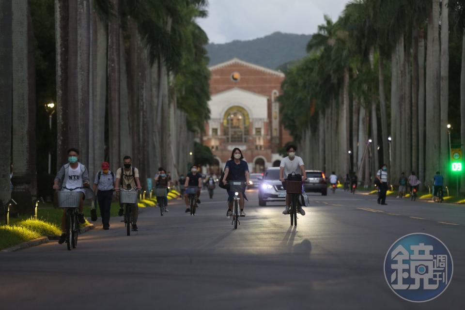 包括台大在內，加上台師大、台科大共3所大學今年將於12月25日就開始放寒假。（本刊資料照）