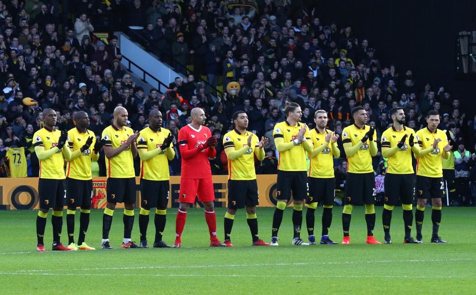 <p>Watford players lead the minute’s applause for Graham Taylor</p>