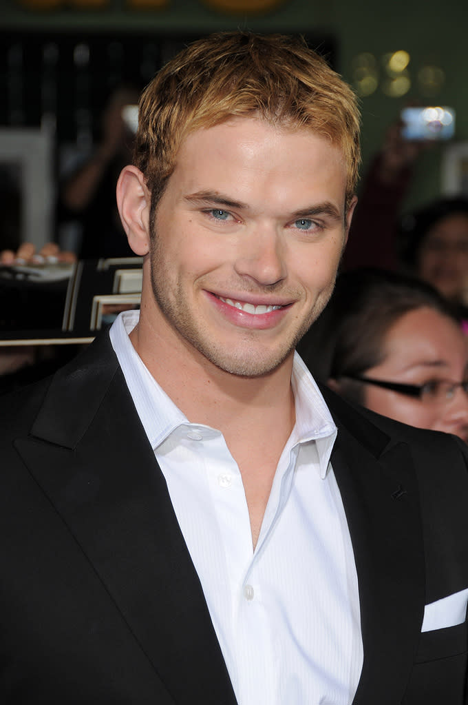 Twilight Saga New Moon LA Premiere 2009 Kellan Lutz