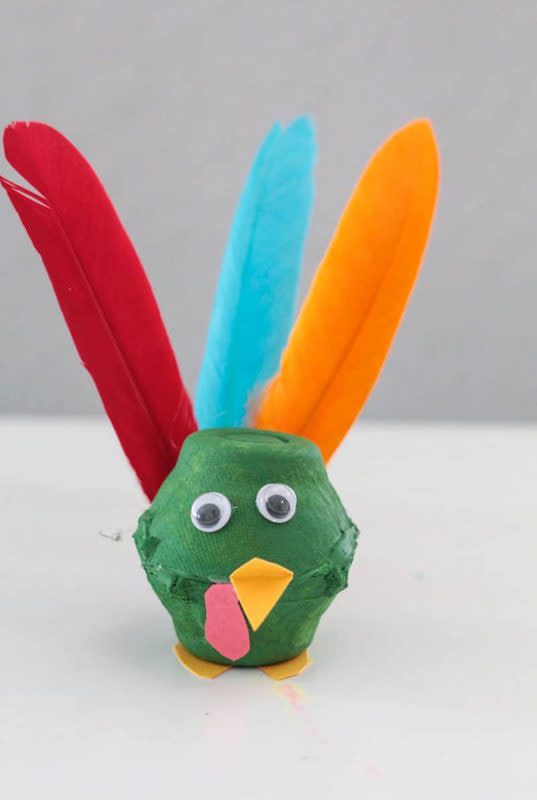 <p>Schooling a Monkey</p><p>Don’t throw away your egg cartons because you’ll need them to make these egg-cellent turkeys! Get the adorable tutorial at <a href="https://www.steamsational.com/egg-carton-turkey-craft/" rel="nofollow noopener" target="_blank" data-ylk="slk:Schooling a Monkey;elm:context_link;itc:0;sec:content-canvas" class="link "><em>Schooling a Monkey</em></a>.</p>