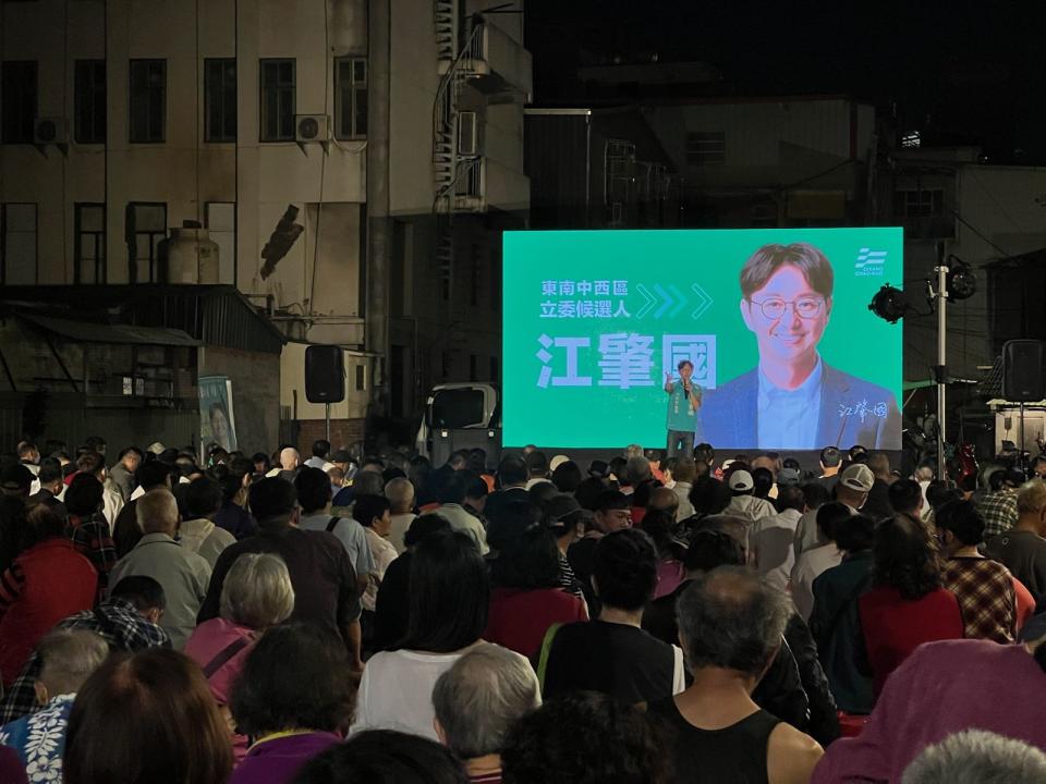 江肇國昨日的廟口開講，到場支持人數創下競選以來口開講座談會的最高紀錄。（江肇國辦公室提供）