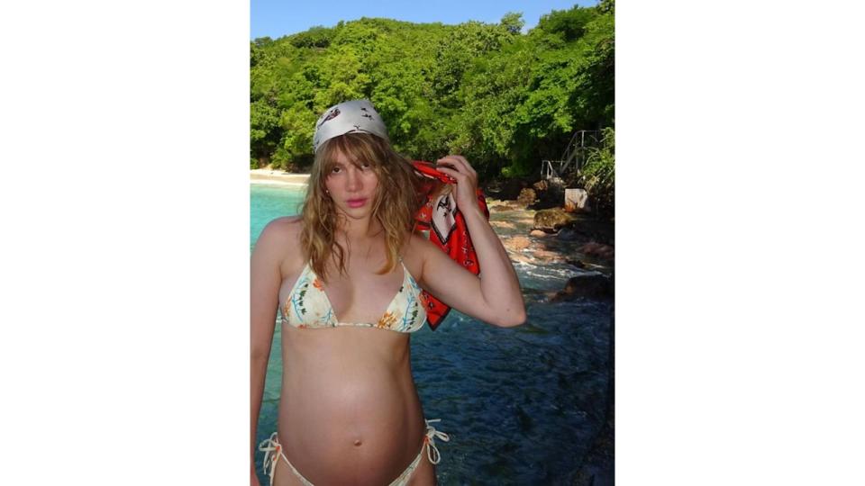 Pregnancy looks good on you Suki