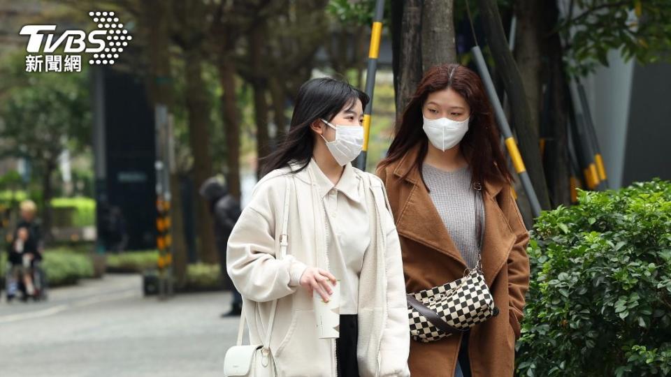 全台各地將轉為乾冷天氣型態，預計得到下週二才會漸漸回溫。（示意圖／TVBS資料畫面）