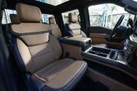 <p>2023 Ford Super Duty F-350 Lariat</p>