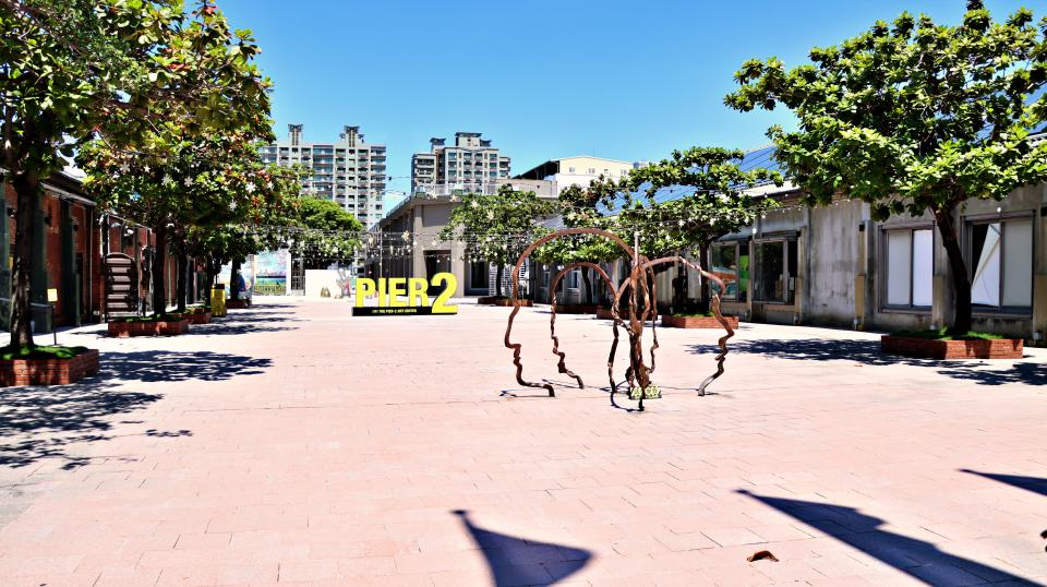 ▲駁二特區在策展及各方面，高雄市政府都不遺餘力。〔圖／黃志豪攝影〕