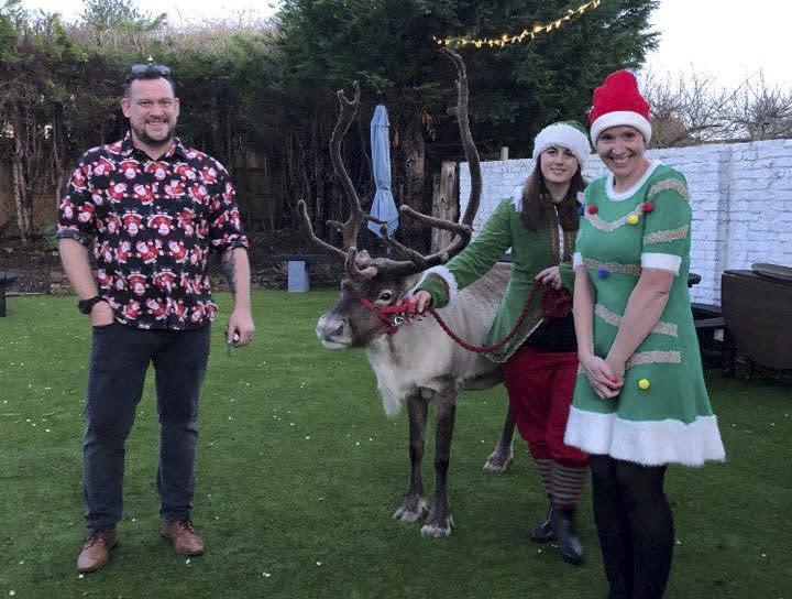 Steve Eccles and Rebecca Eccles, owners of the Saddle Inn at Fulford, near York. (SWNS)