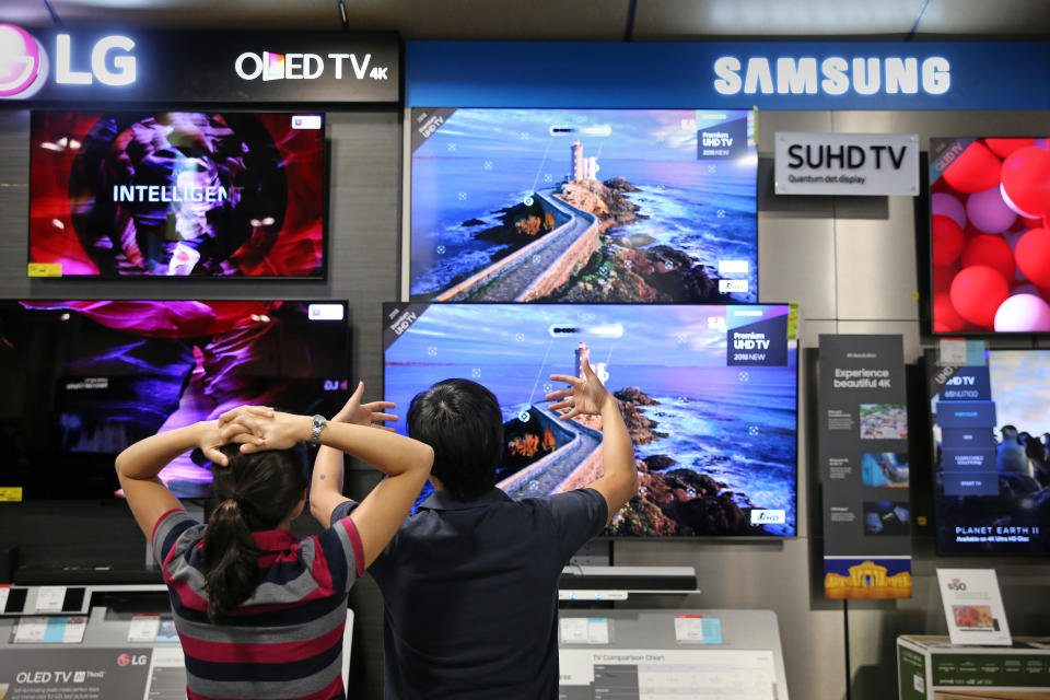 There are a few important things to look for when buying a new TV.= (Photo by Craig F. Walker/The Boston Globe via Getty Images)