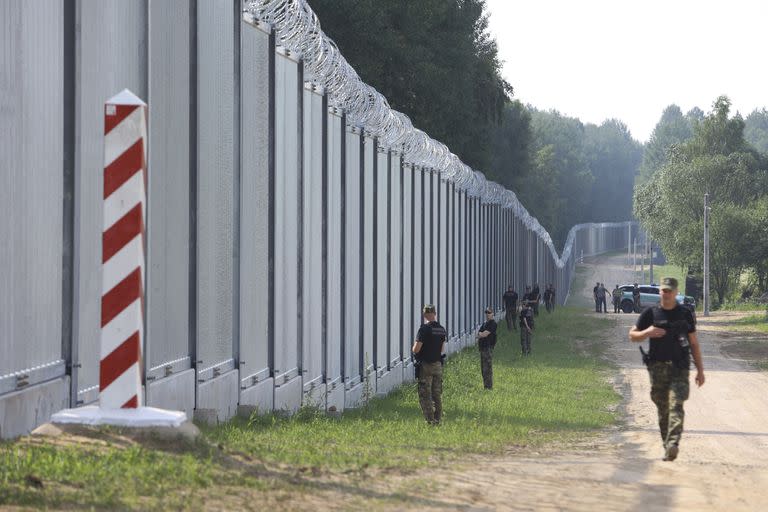 Guardias de Polonia en la frontera con Bielorrusia