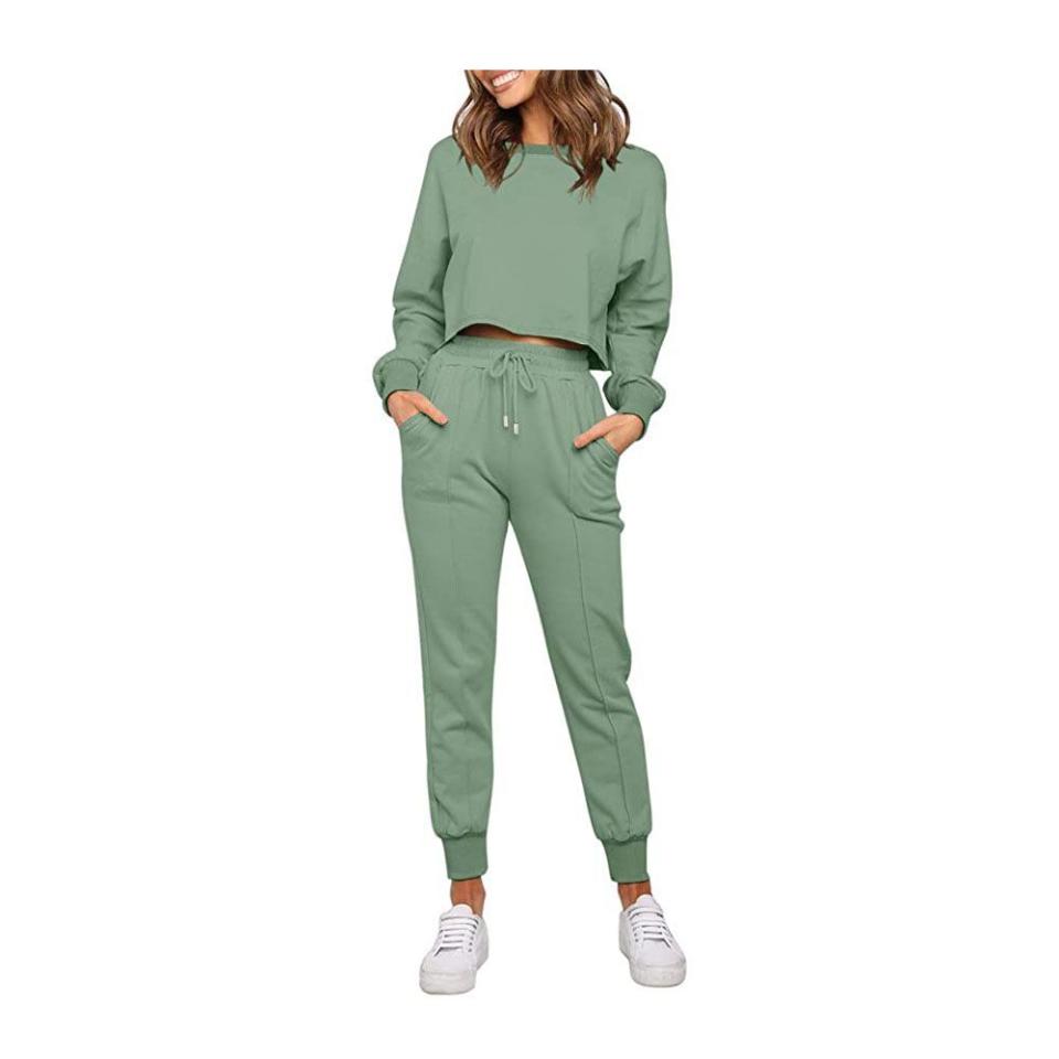 3) ZESICA Women's Long Sleeve Crop Top and Pants Set