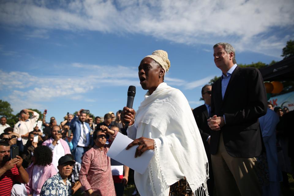 &nbsp;First Lady of New York Chirlane McCray (L) addresses Muslim crowds with Mayor of New York Bill De Blasio (R) after they performed Eid-al-Fitr prayer (L) in Bensonhurst Park after performing Eid-al-Fitr prayer in Brooklyn borough of New York, United States on June 25, 2017. Eid-al-Fitr is a holiday celebrated by Muslims worldwide that marks the end of Muslims' holy month of fasting 'Ramadan'.