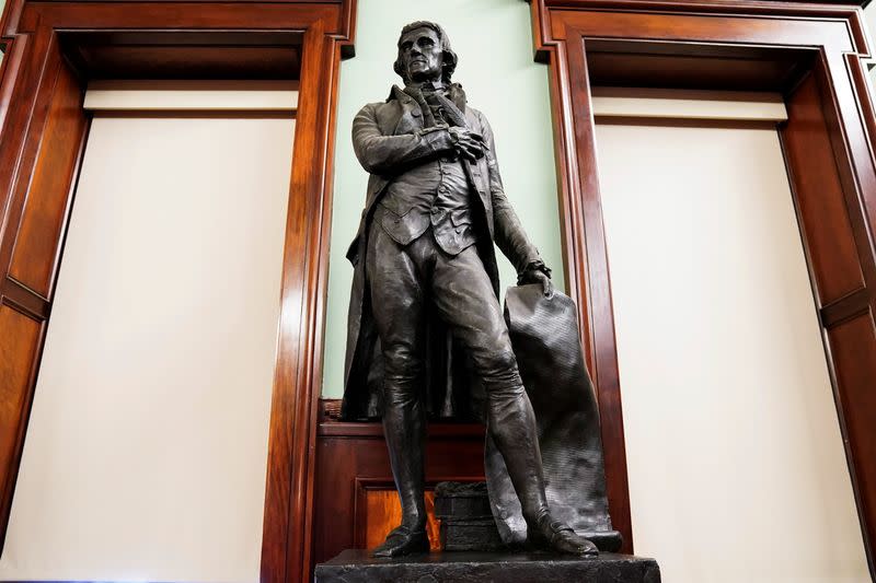 Thomas Jefferson Statue to be removed from City Hall in New York