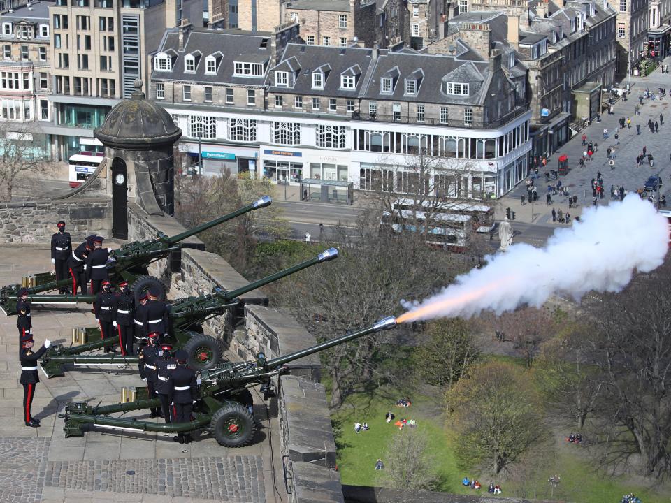 105th Regiment Royal Artillery fire salute at Edinburgh CastlePA